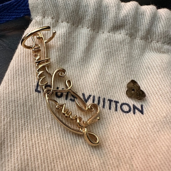 Louis Vuitton cuff earring - Picture 4 of 5